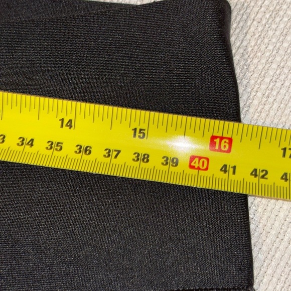 2/$30 Under Armour Jet Black Compression Active Leggings Size XL - Picture 4 of 9